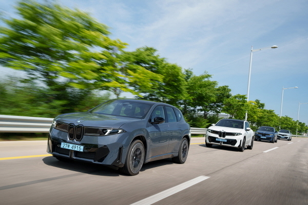 BMW 더 뉴 BMW iX3.