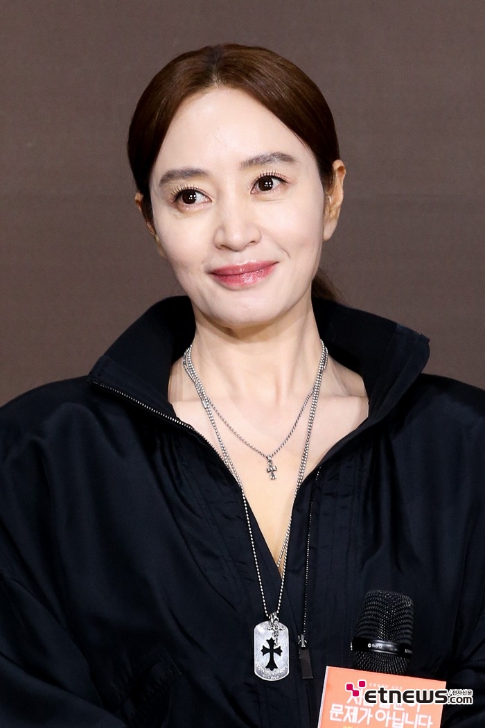 [ET포토] 김혜수, '극중 100만 인플루언서'