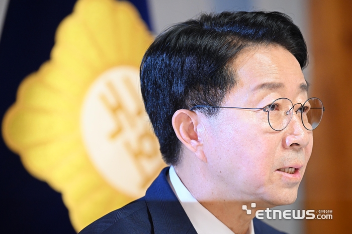 [포토] 모두발언하는 조정식 국회의장