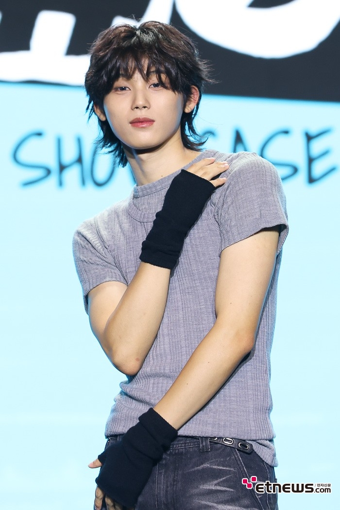[ET포토] 더윈드 최한빈, '도도한 표정도 귀엽게'