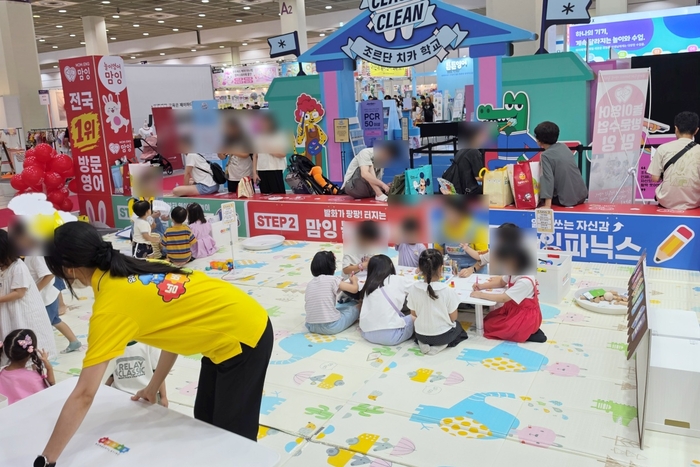 [유교전-베이비페어] 맘잉x넘버플레잉, 놀이영어·놀이수학 공동 부스 진행