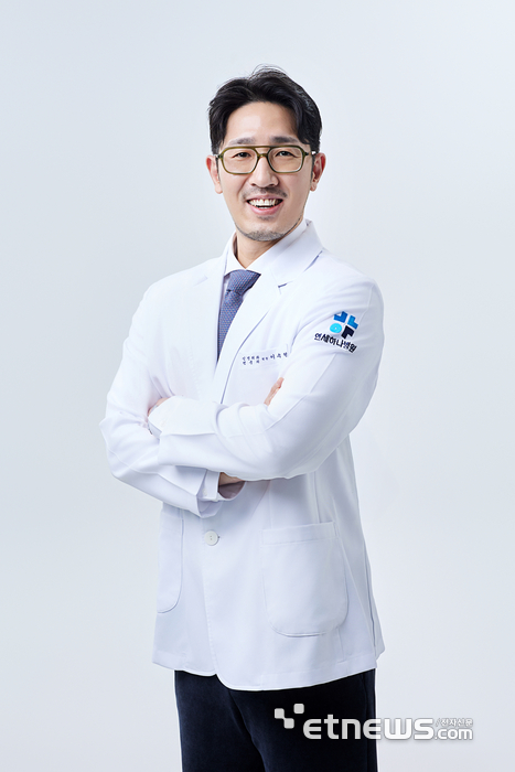 이수현 연세하나병원 척추센터 원장.