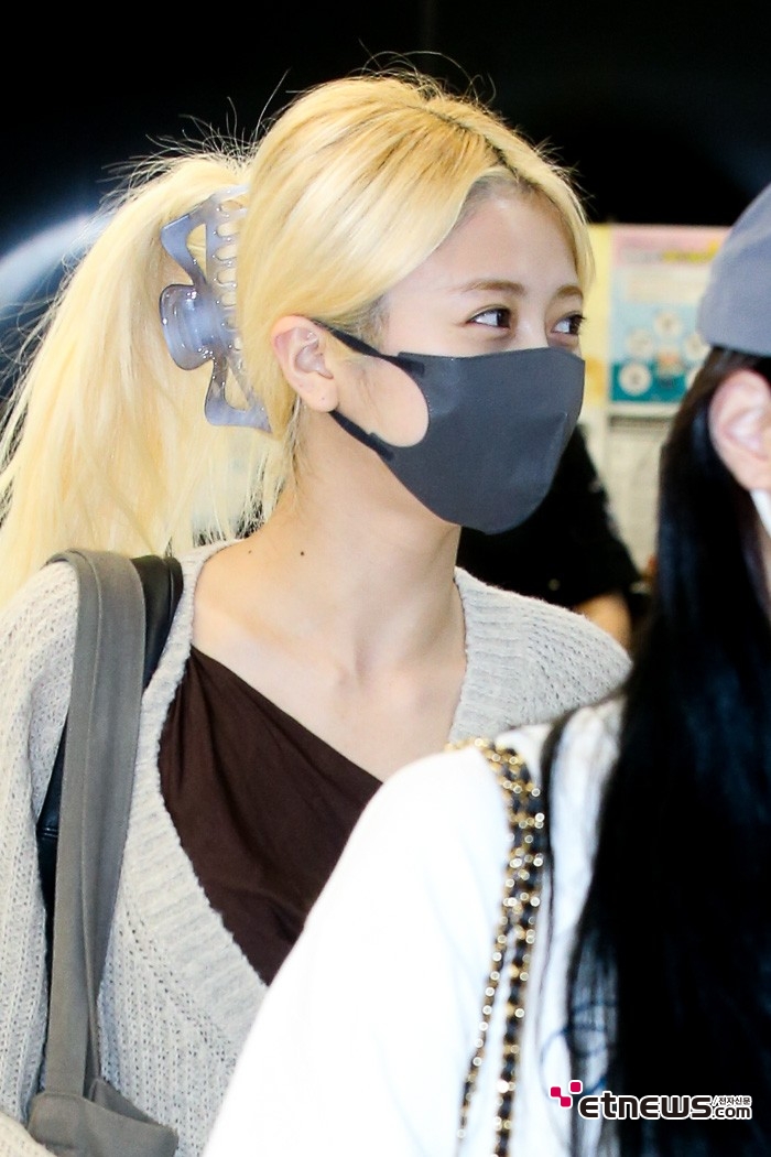 [ET포토] 르세라핌 허윤진, '웃음이 절로~'