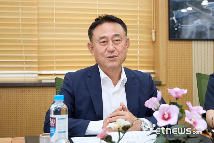 이충우 여주시장.
