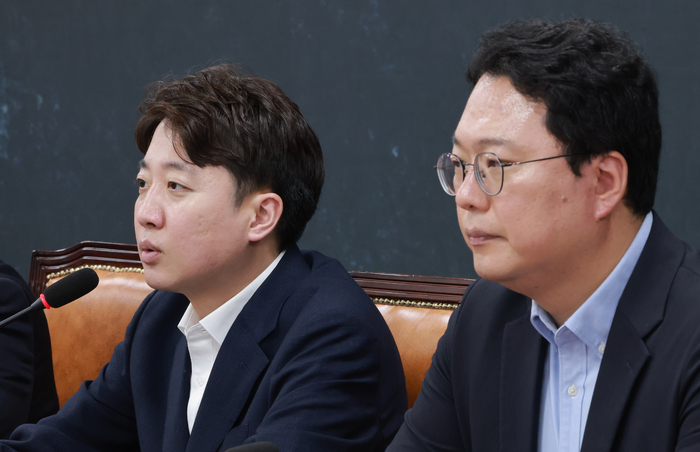 개혁신당 이준석 대표(왼쪽), 천하람 원내대표. 사진=연합뉴스