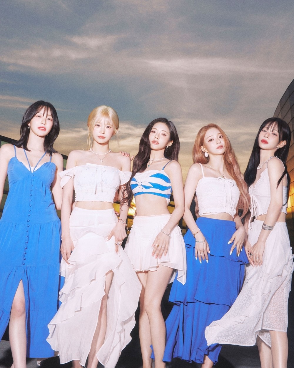 '서머 퀸'의 찬란 존재감…프로미스나인, 'Glow ME'로 증명했다!