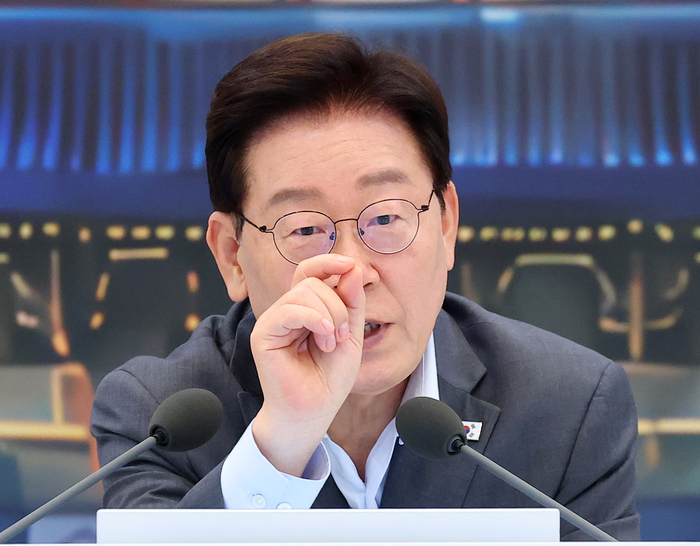 이재명 대통령이 5일 청와대 영빈관에서 열린 교육부·국가교육위·문체부·국가유산청 등에 대한 부처 업무보고에서 발언하고 있다. 연합뉴스