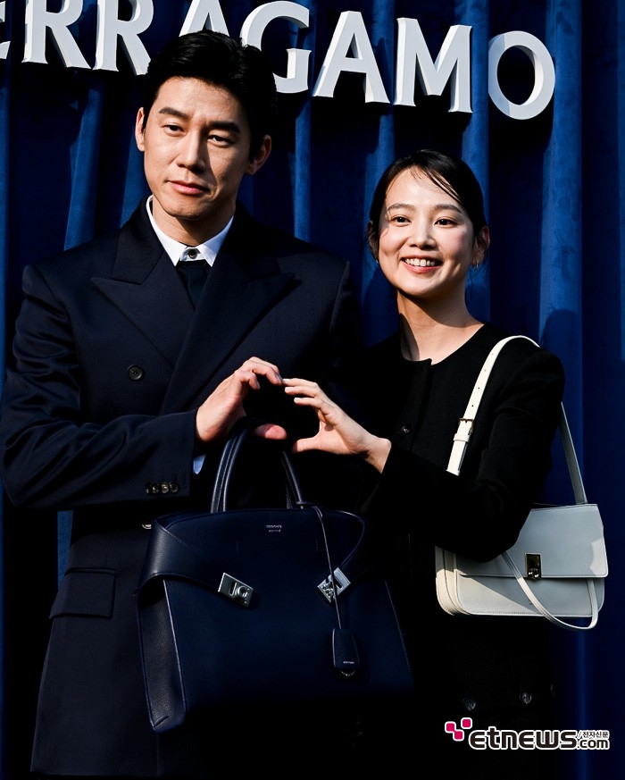 [ET포토] 김무열-윤승아, '별과 달같은 부부'