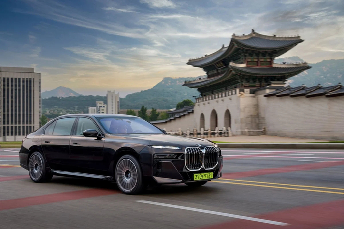 BMW 7시리즈 네로 루쏘 에디션.