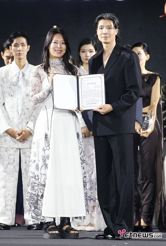 [ET포토] 심익수, '아시아오픈런웨이 클래식 부문 포토제닉상 수상'