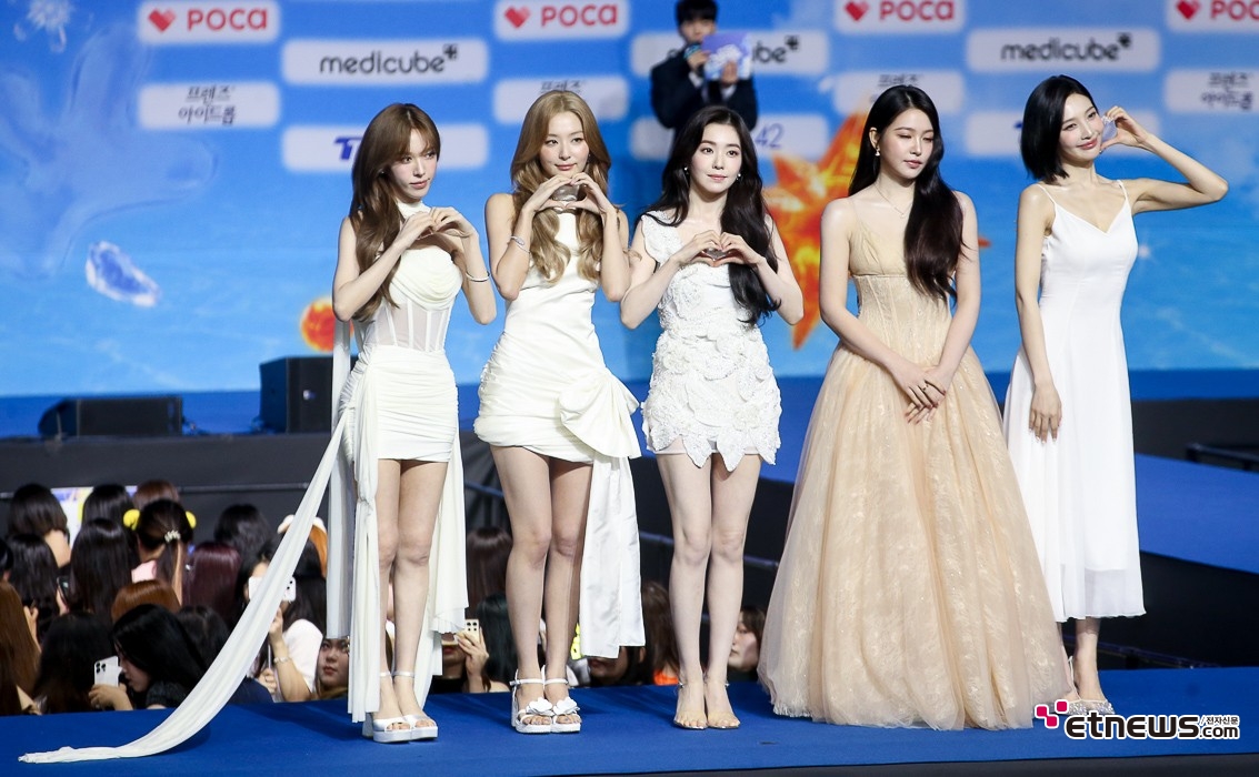 [ET포토] 레드벨벳, '오랜만에 듣는 해피니스'