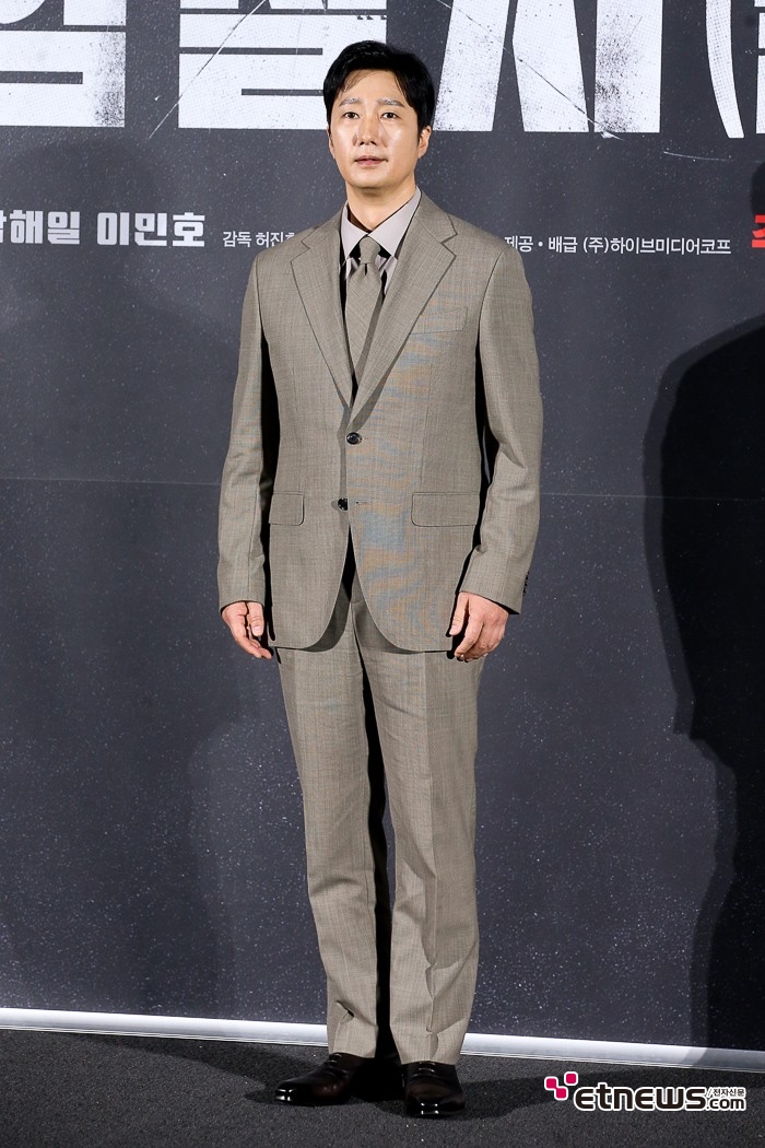[ET포토] 박해일, '클래식 수트의 멋'