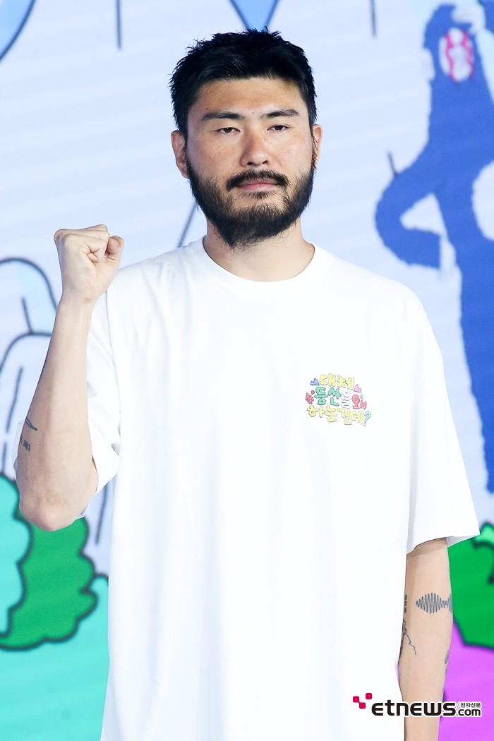 [ET포토] 카더가든, '다시는 산에 가지 않겠다는 의지'