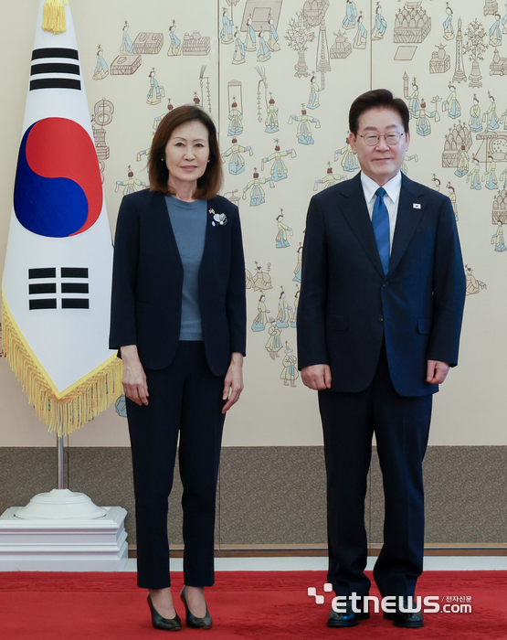 [포토] 이재명 대통령과 미셸 스틸 주한 미국대사