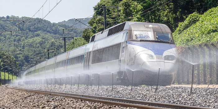 코레일, KTX 선로 '물 뿌려 식힌다'…전국 599곳 자동살수장치 가동