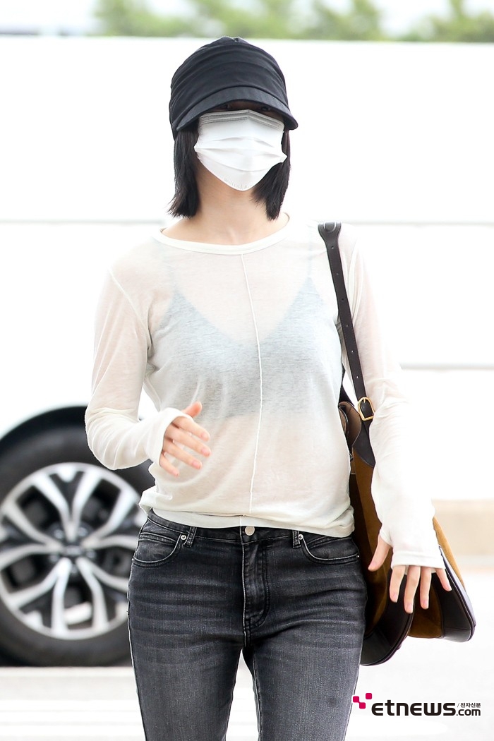 [ET포토] 있지 류진, '우월한 몸매 빛내는 패션'