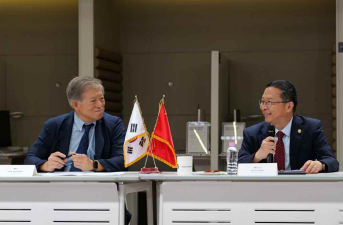 태재대학교는 중국 베이징대학교와 지난 15일 태재대에서 양교 총장 간담회를 갖고 협력 확대 방안을 논의했다고 18일 밝혔다.(사진=태재대)