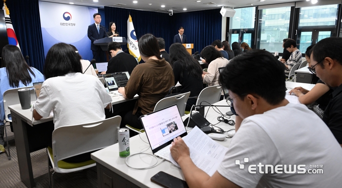 [포토] 업스테이지·LG·SKT 독파모 최종단계 진출