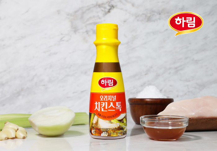 액상 조미료 '오리지널 치킨스톡' 제품 이미지. 〈자료 하림〉