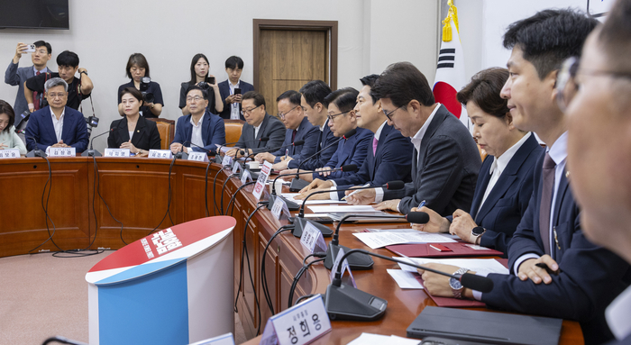 국민의힘 장동혁 대표가 20일 국회에서 열린 최고위원회의에서 발언하고 있다. 2026.8.20 연합뉴스