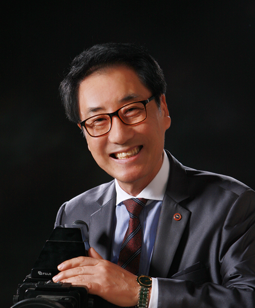 [인터뷰] 이재범 사진예술원 원장 “AI 시대, 사진가는 '이미지를 설계하는 전문가'로 진화해야”