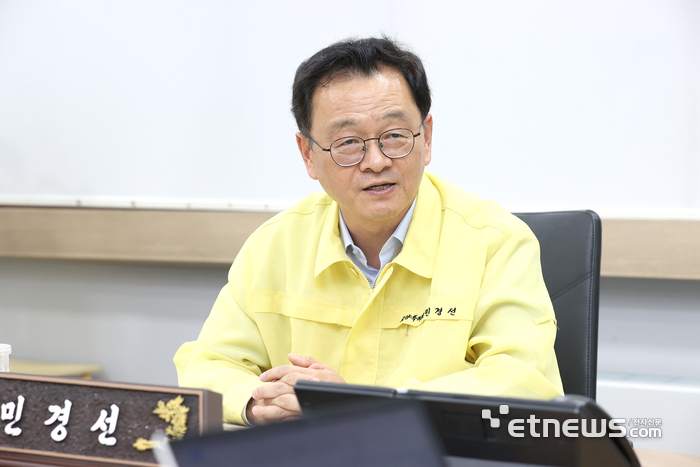 시장실 낮추고 기업은 높이고…민경선 시장, 고양 새판짜기