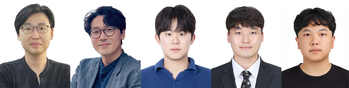 왼쪽부터 이상한 GIST 교수, 오명환 KENTECH 교수, 오인혁 GIST 박사과정생, 황준범 GIST 박사, 강민우 KENTECH 석박사통합과정생.