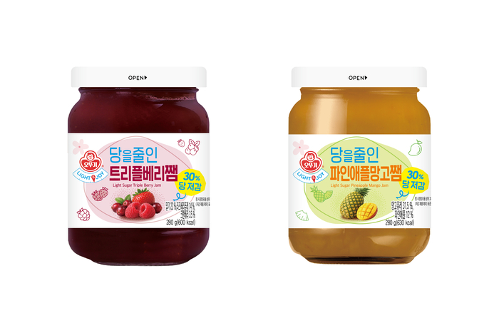 라이트앤 조이 '당 줄인 잼' 2종 제품 이미지. 〈자료 오뚜기〉