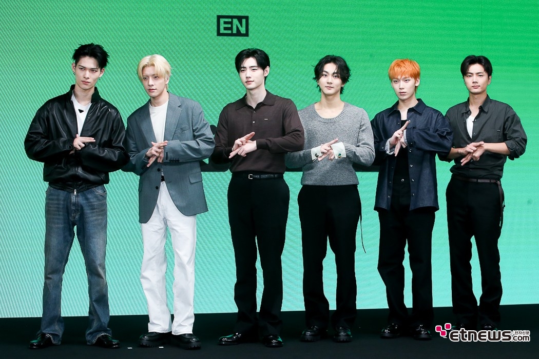[ET포토] 엔하이픈, '6인 체제로 새 출발하는 미니 8집'