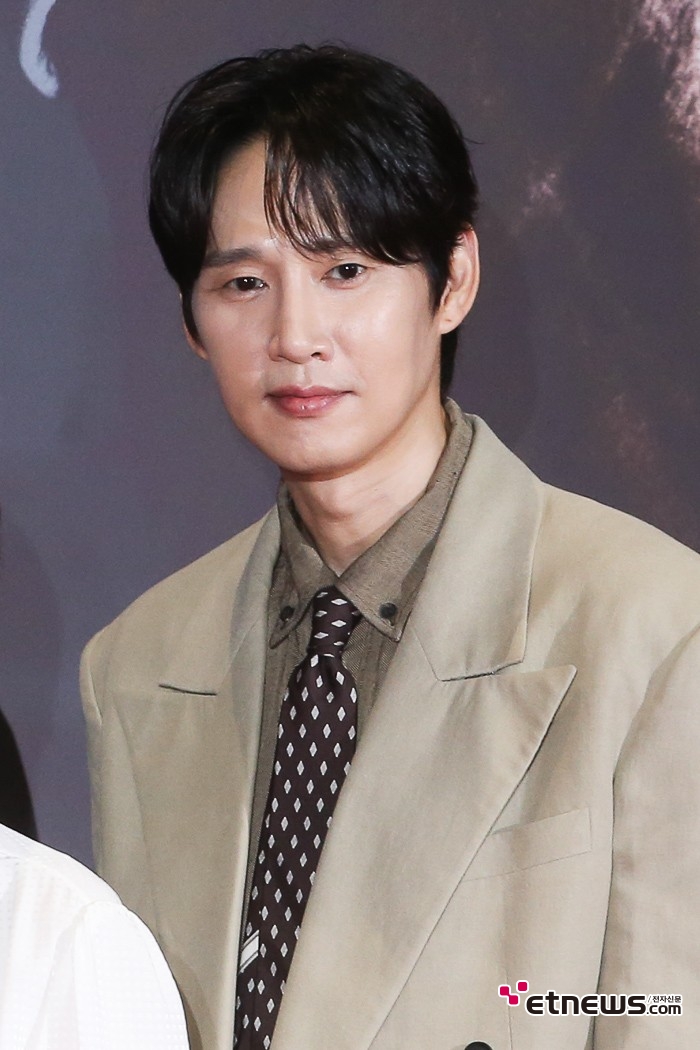 [ET포토] 박성훈, '분위기 있는 시선'