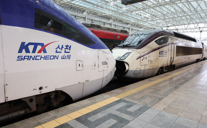 KTX·SRT 통합 운행을 시작한 지난 1일 서울역 플랫폼. 사진=연합뉴스