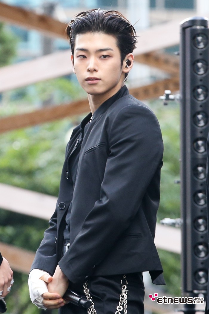 [ET포토] 메이저82 김도균, '선명한 잘생김'