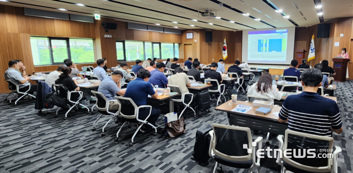 "군·산업용 난연복 품질기준, '착용자 생존' 중심으로 바꿔야" KTDI·... - 뉴스 썸네일 이미지