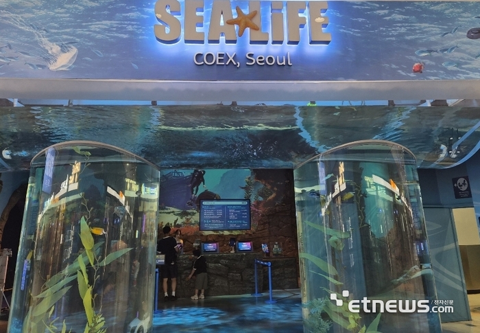 AI·XR 전문기업 오썸피아(대표 민문호)가 SEA LIFE(씨라이프) 서울 코엑스 아쿠아리움과 SEA LIFE 부산 아쿠아리움에 공간 인식 기반의 모바일 AI 플랫폼 서비스를 공급한다.