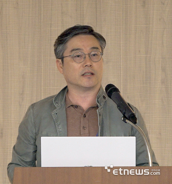 [국방 AX 컨퍼런스] “AI 에이전트가 판단하고 로봇이 행동···국방 AX, 물리세계로 확장”