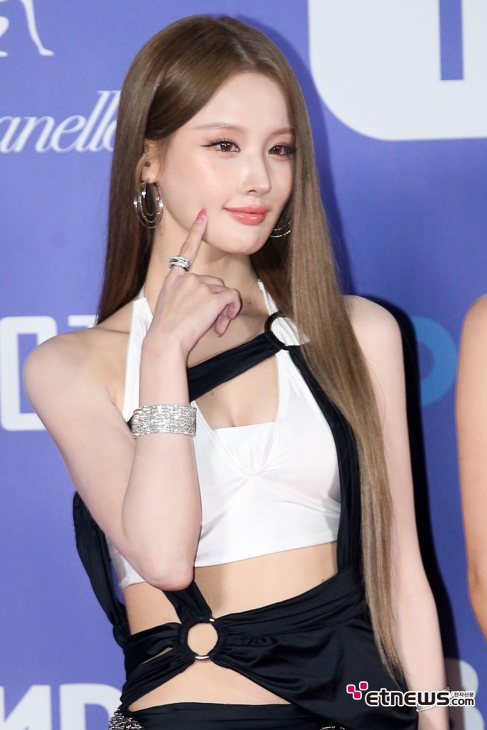 [ET포토] 키스오브라이프 벨, '아름다운 머리결'