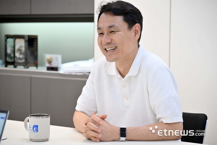 [창간기념호] 조규진 서울대 기계공학부 교수(서울대 로보틱스 국가연구소 초대소장) 김민수기자 mskim@etnews.com