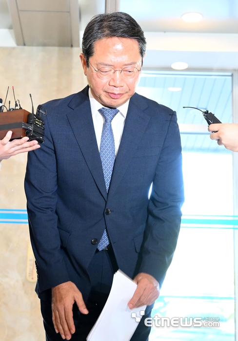 [포토] 입장 밝히는 김승원
