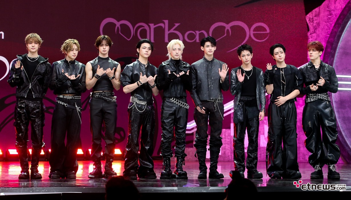 [ET포토] 앤팀, '2번째 미니 앨범 Mark on Me 발표'