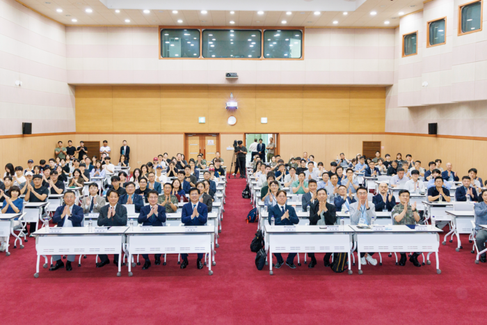 강원대, 'AI 미래포럼-지역속으로 강원' 개최…지역 현안 AX 해법 모색
