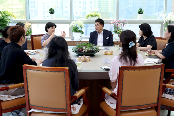 성동구, 악성 반복민원 대응 강화···20분 넘는 민원전화 자동 종료