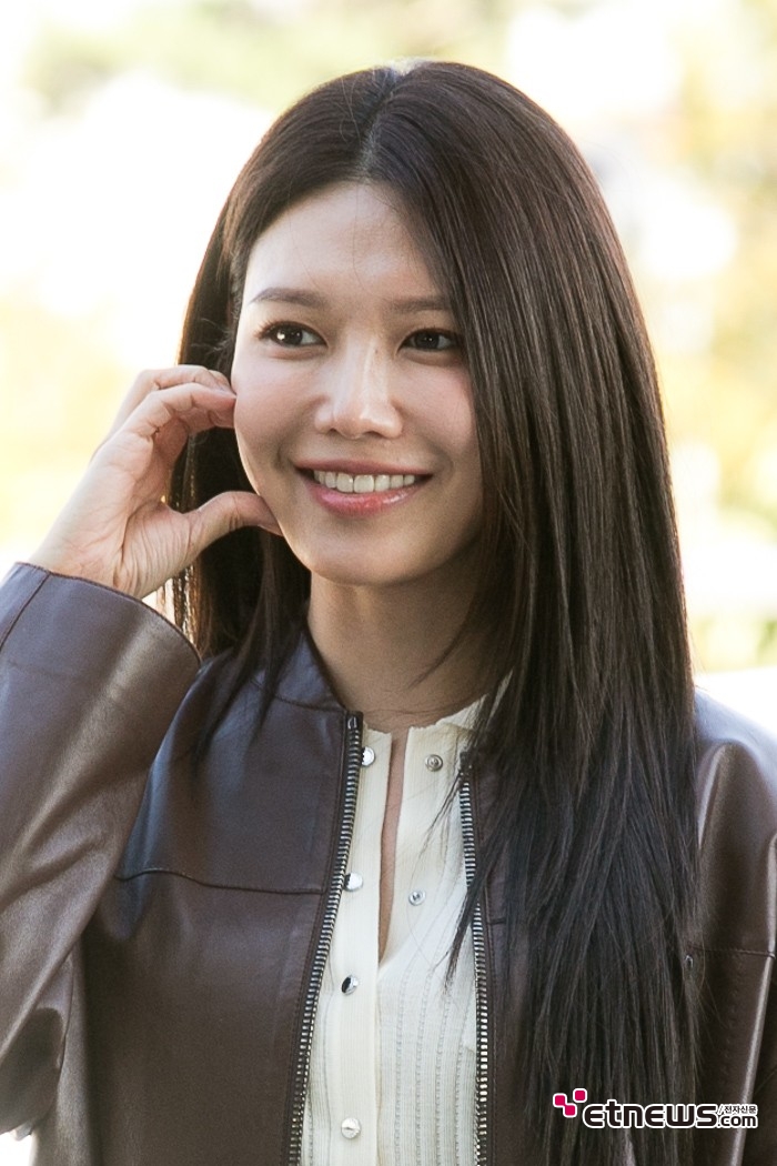 [ET포토] 효리수 수영, '언제마 밝은~매력 하트'
