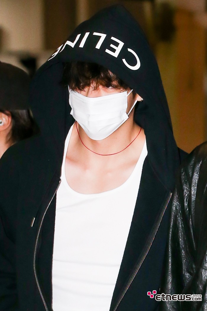 [ET포토] BTS 뷔, '분위기 있는 눈빛'