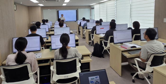 충북TP, 시뮬레이션 데이터 쌓아 제조 AX 지원…전문인력 양성도