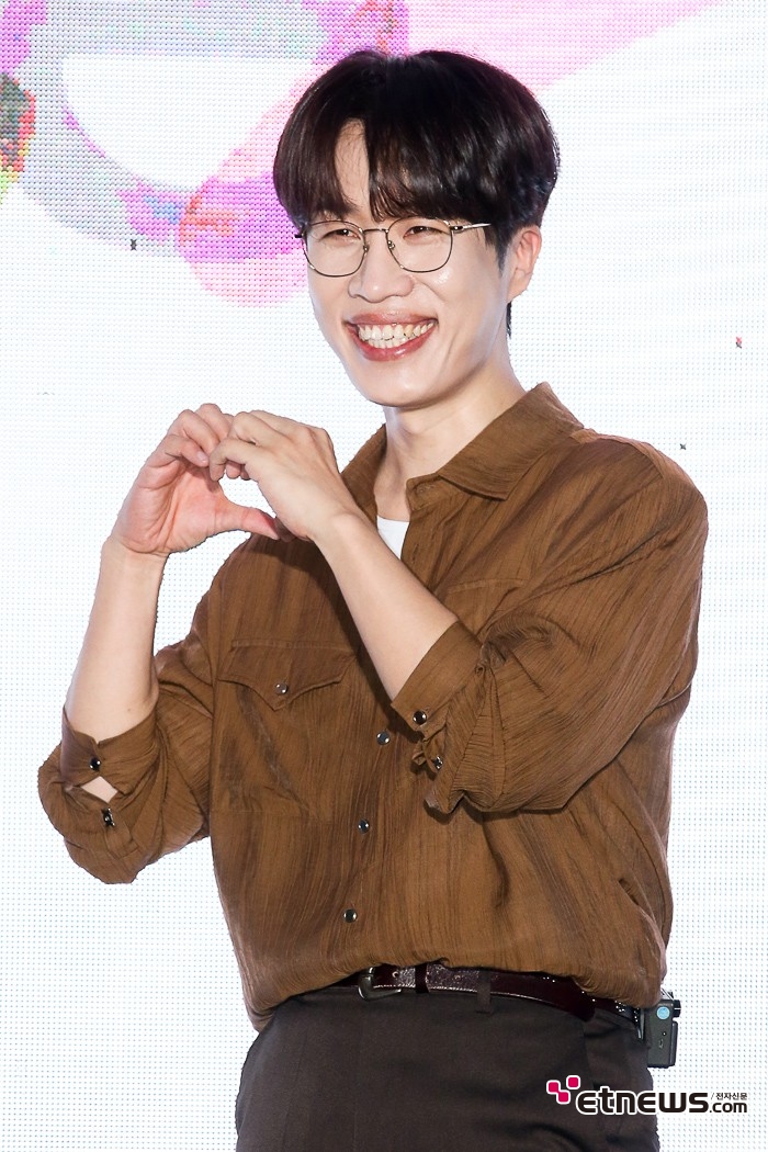 [ET포토] 소란 고영배, '하트~얼마든지'