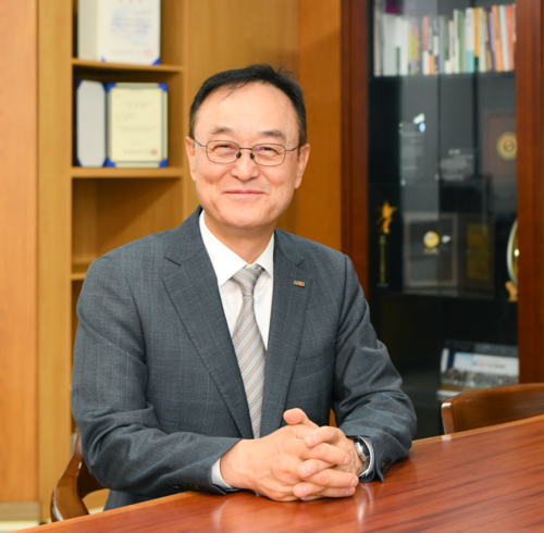 송치영 소공연 회장 “추석 선물은 전통시장서…골목상권에 희망 더해달라”