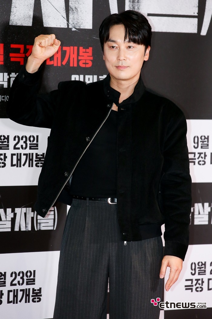 [ET포토] 서현우, '박력있게 화이팅'