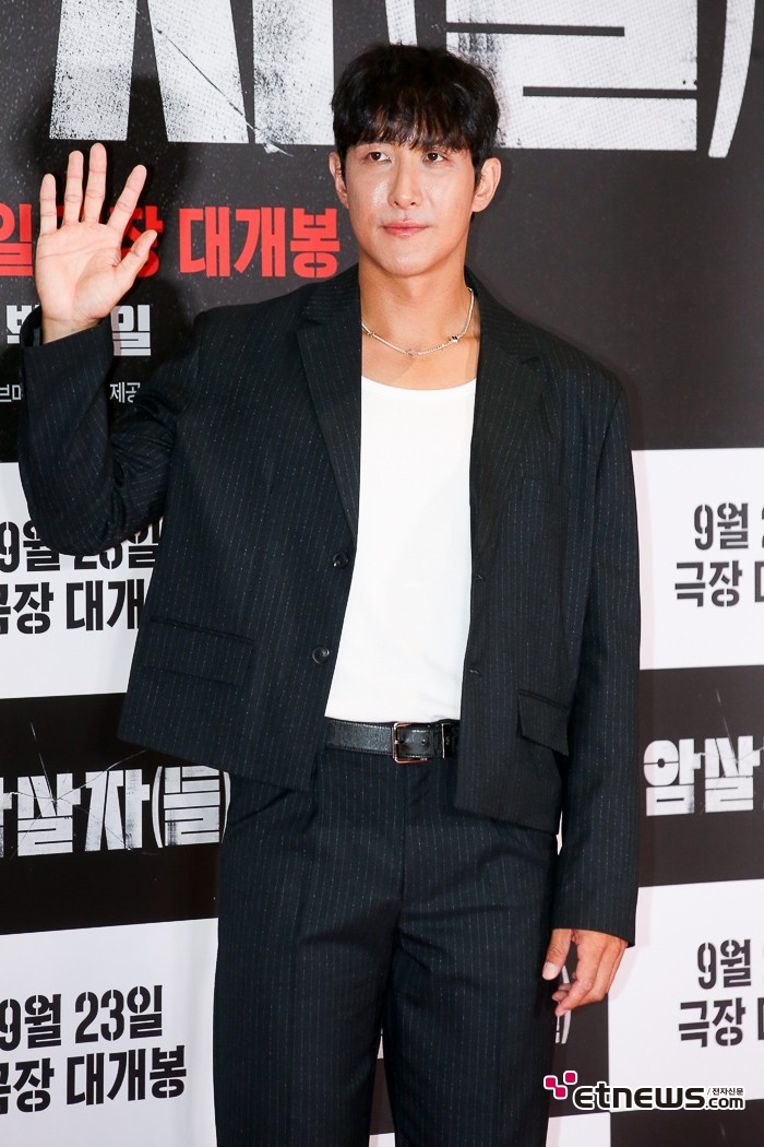 [ET포토] 황재균, '은퇴후 갸름해진 모습'
