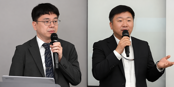 한국인터넷진흥원(KISA)은 지난 21일 서울 종로구 HJ비즈니스센터 광화문점에서 '이슈앤톡' 행사를 개최했다. 배승권 KISA 취약점관리센터장(왼쪽)과 김은성 KISA 위협대응정책팀장이 기자들과 질의응답을 하고 있다. (사진=KISA)