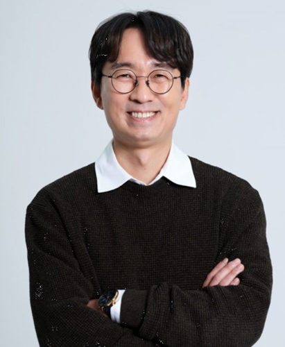올해의 감독상 수상자 영화 '왕과 사는 남자' 장항준감독
